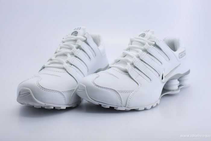 actuelle nz baskets blanches et argentees shox (3)